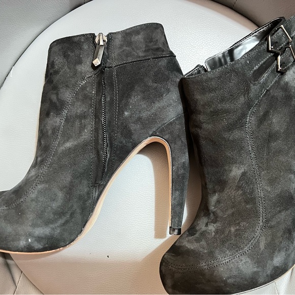 Sam Edelman Black Stilettos Suede Ankle Booties-size 8 - Picture 2 of 13